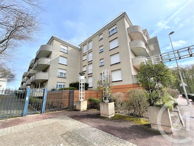 Appartement F2 à vendre - 2 pièces - 47.82 m2 - TREMBLAY EN FRANCE - 93 - ILE-DE-FRANCE - Century 21 Villeparimo