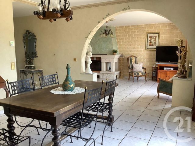 maison à vendre - 8 pièces - 189.39 m2 - TREMBLAY EN FRANCE - 93 - ILE-DE-FRANCE - Century 21 Villeparimo