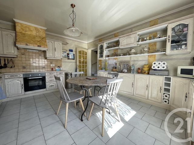 maison à vendre - 8 pièces - 189.39 m2 - TREMBLAY EN FRANCE - 93 - ILE-DE-FRANCE - Century 21 Villeparimo