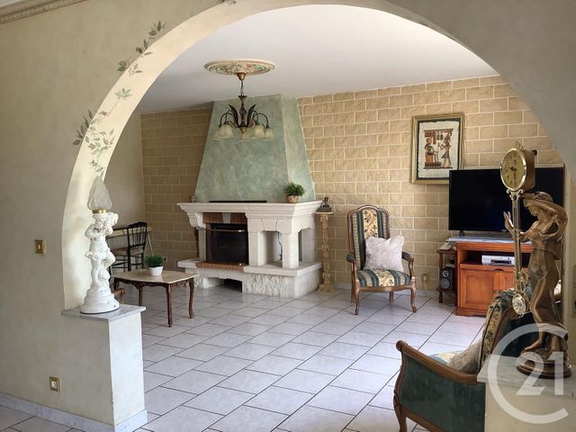 maison à vendre - 8 pièces - 189.39 m2 - TREMBLAY EN FRANCE - 93 - ILE-DE-FRANCE - Century 21 Villeparimo