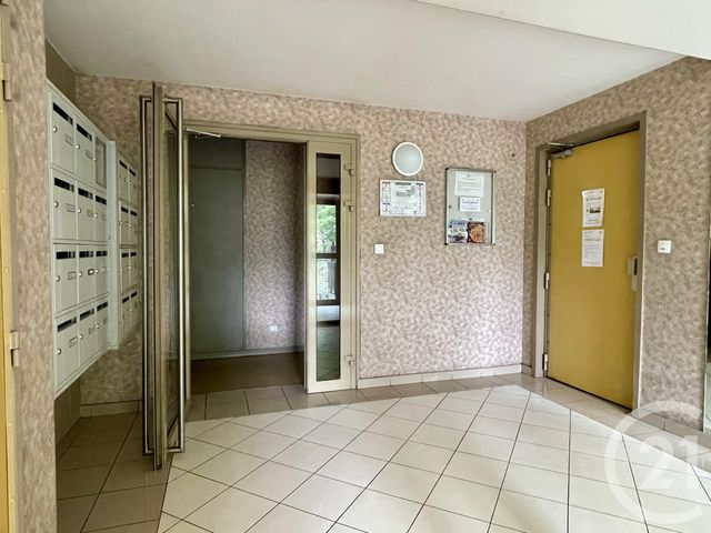 Appartement F1 à vendre - 1 pièce - 30.83 m2 - TREMBLAY EN FRANCE - 93 - ILE-DE-FRANCE - Century 21 Villeparimo