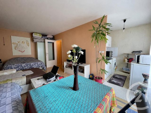 Appartement F1 à vendre - 1 pièce - 30.83 m2 - TREMBLAY EN FRANCE - 93 - ILE-DE-FRANCE - Century 21 Villeparimo