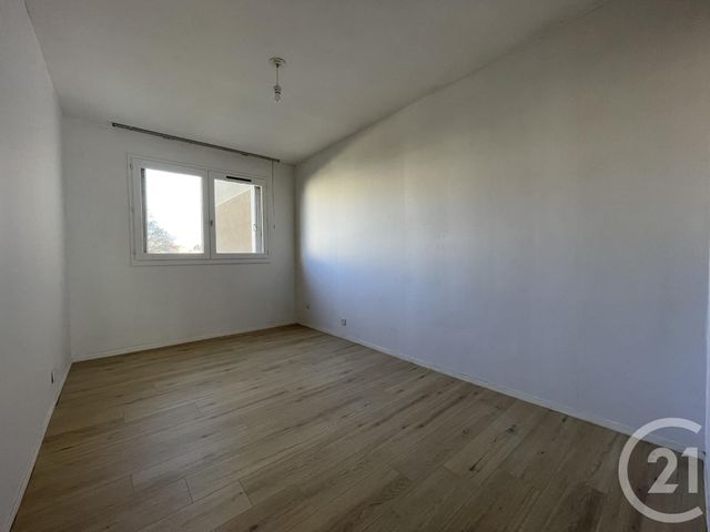 Appartement F5 à vendre - 5 pièces - 97.47 m2 - VILLEPARISIS - 77 - ILE-DE-FRANCE - Century 21 Villeparimo