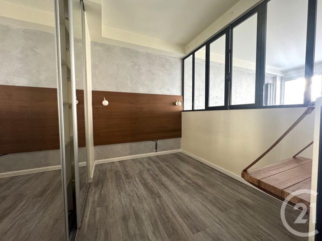 Appartement F1 à vendre - 1 pièce - 45.2 m2 - PARIS - 75010 - ILE-DE-FRANCE - Century 21 Villeparimo