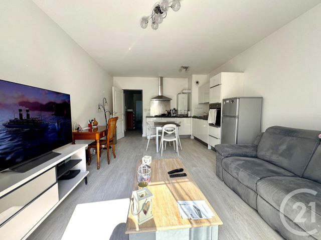 Appartement F3 à vendre - 3 pièces - 63.32 m2 - VILLEPARISIS - 77 - ILE-DE-FRANCE - Century 21 Villeparimo