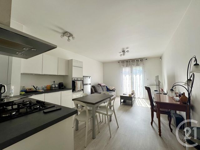 Appartement F3 à vendre - 3 pièces - 63.32 m2 - VILLEPARISIS - 77 - ILE-DE-FRANCE - Century 21 Villeparimo