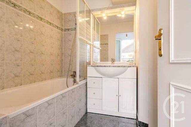 Appartement Duplex à vendre - 2 pièces - 41.55 m2 - VILLEPARISIS - 77 - ILE-DE-FRANCE - Century 21 Villeparimo