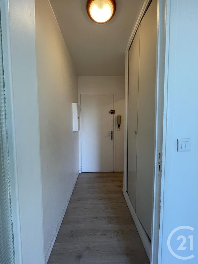 Appartement F1 à vendre - 1 pièce - 37.0 m2 - VILLEPARISIS - 77 - ILE-DE-FRANCE - Century 21 Villeparimo