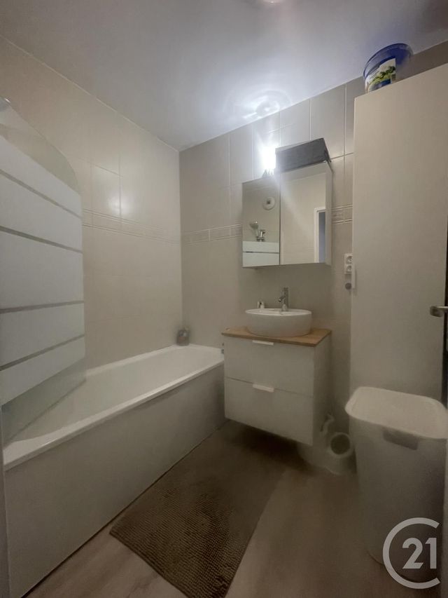 Appartement F3 à vendre - 3 pièces - 59.64 m2 - VILLEPARISIS - 77 - ILE-DE-FRANCE - Century 21 Villeparimo