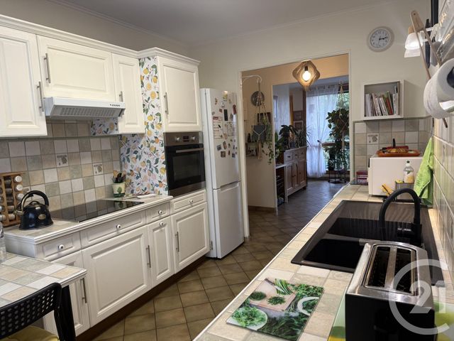 Appartement F4 à vendre - 4 pièces - 77.85 m2 - VILLEPARISIS - 77 - ILE-DE-FRANCE - Century 21 Villeparimo