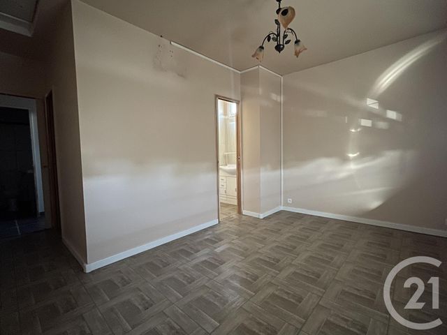 maison à vendre - 8 pièces - 218.47 m2 - TREMBLAY EN FRANCE - 93 - ILE-DE-FRANCE - Century 21 Villeparimo