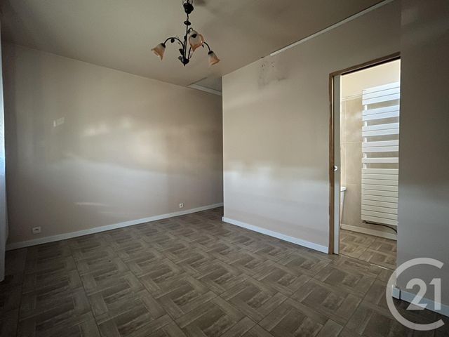 maison à vendre - 8 pièces - 218.47 m2 - TREMBLAY EN FRANCE - 93 - ILE-DE-FRANCE - Century 21 Villeparimo