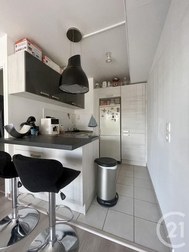 Appartement F2 à vendre - 2 pièces - 41.72 m2 - VILLEPARISIS - 77 - ILE-DE-FRANCE - Century 21 Villeparimo