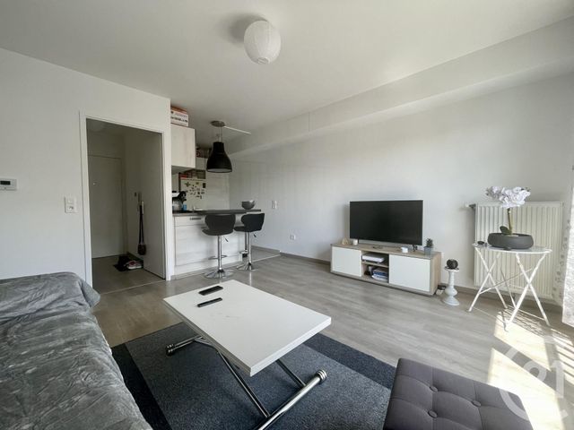 Appartement F2 à vendre - 2 pièces - 41.72 m2 - VILLEPARISIS - 77 - ILE-DE-FRANCE - Century 21 Villeparimo