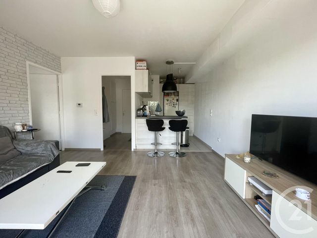 Appartement F2 à vendre - 2 pièces - 41.72 m2 - VILLEPARISIS - 77 - ILE-DE-FRANCE - Century 21 Villeparimo