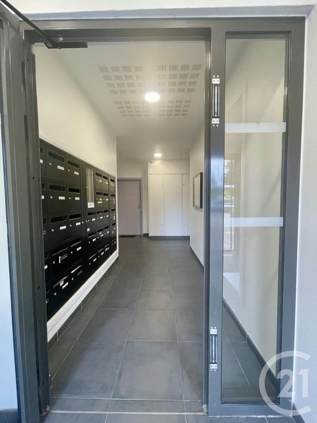 Appartement F2 à vendre - 2 pièces - 41.72 m2 - VILLEPARISIS - 77 - ILE-DE-FRANCE - Century 21 Villeparimo