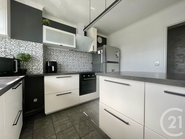 maison à vendre - 9 pièces - 197.7 m2 - LIVRY GARGAN - 93 - ILE-DE-FRANCE - Century 21 Villeparimo