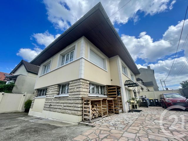 maison à vendre - 9 pièces - 197.7 m2 - LIVRY GARGAN - 93 - ILE-DE-FRANCE - Century 21 Villeparimo