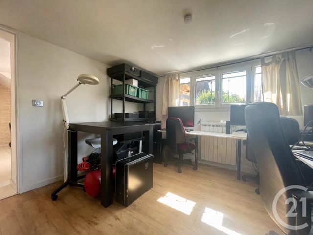 maison à vendre - 9 pièces - 197.7 m2 - LIVRY GARGAN - 93 - ILE-DE-FRANCE - Century 21 Villeparimo