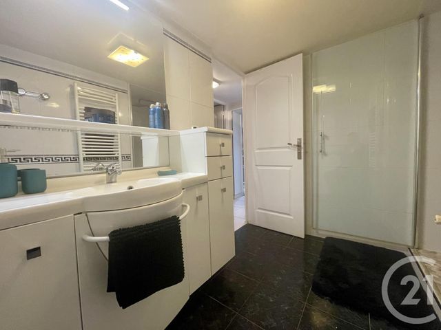 maison à vendre - 9 pièces - 197.7 m2 - LIVRY GARGAN - 93 - ILE-DE-FRANCE - Century 21 Villeparimo